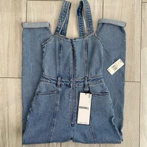 NWT. Light Wash ALMOST FAMOUS Denim Overalls